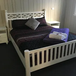 https://goondi-hill-hotel.queenslandhotels.net